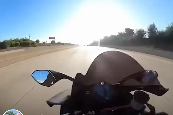 Descubra o que significa "SHIMAR" no motociclismo e como evitar isso